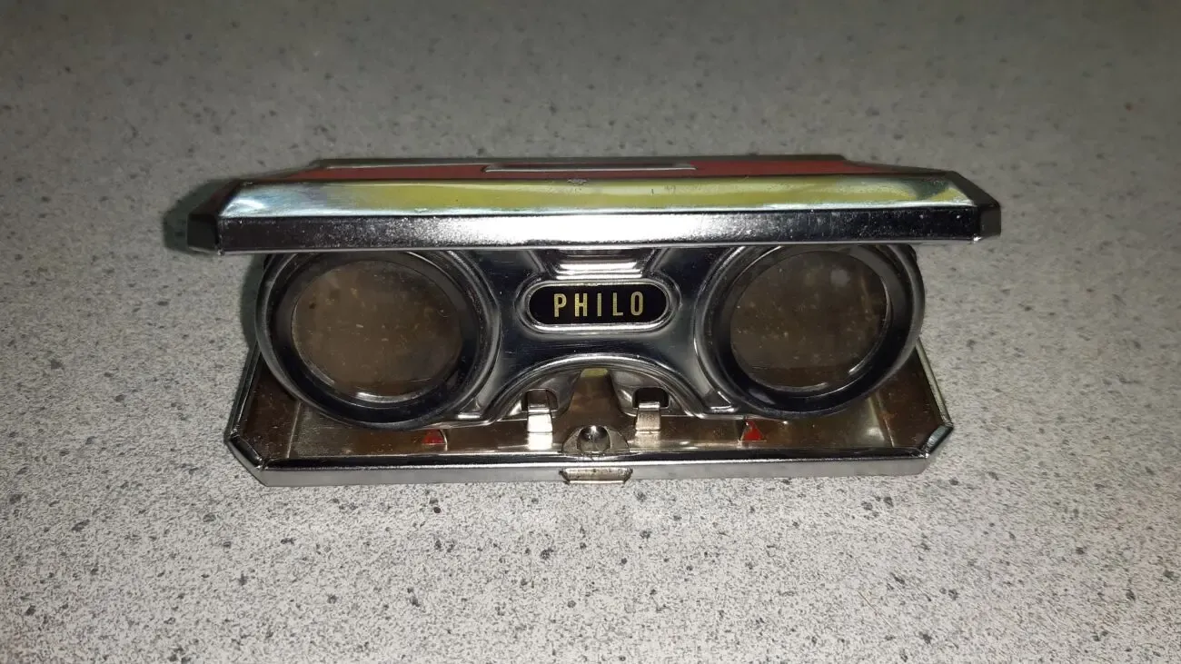 Бинокль театральный 4