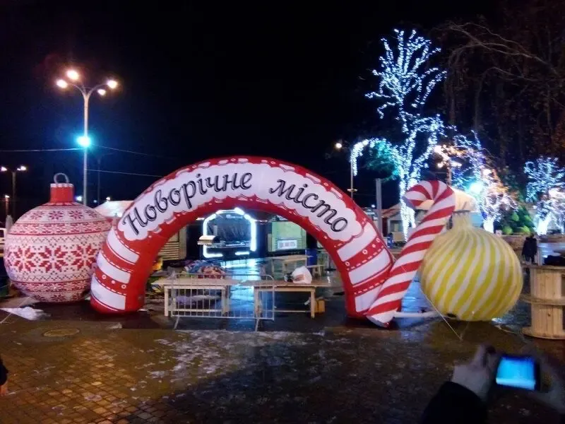 Надувные новогодние фигуры Inflatable Christmas Shapes 3