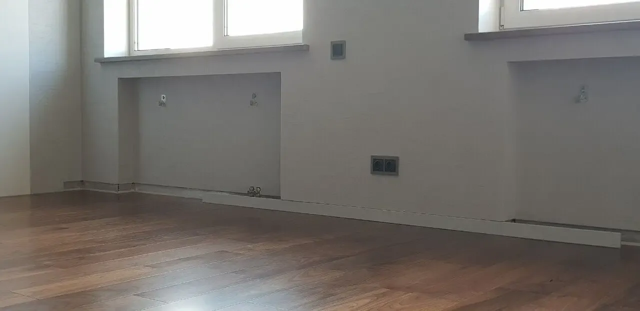 Плинтус скрытого монтажа вставка 10х60мм киев 6