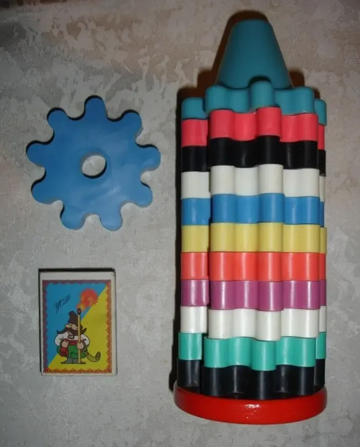 Игрушка/іграшка - медведь спортсмен; вис. 10 см; гумова; нова; ссср 7