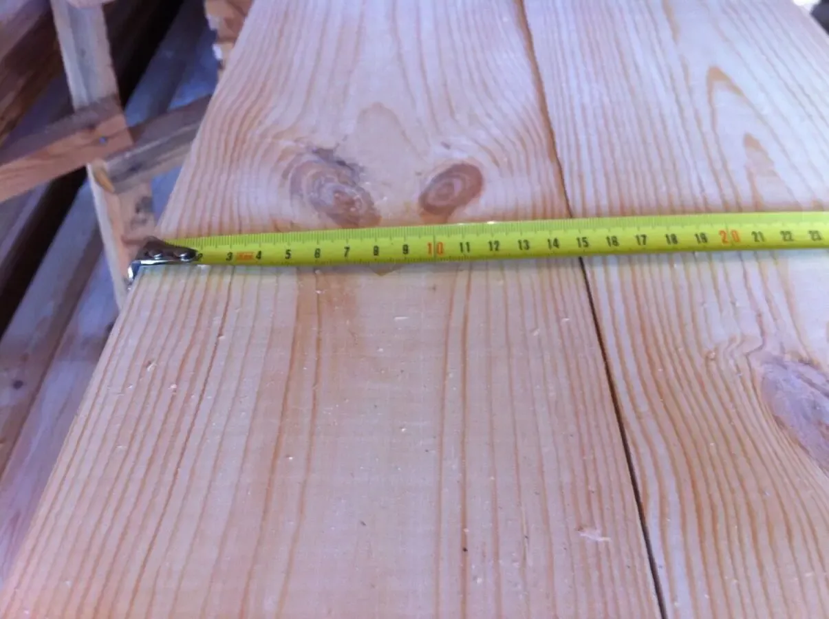 Доска сухая, строганная 20*150 мм.  сосна 1й сорт.