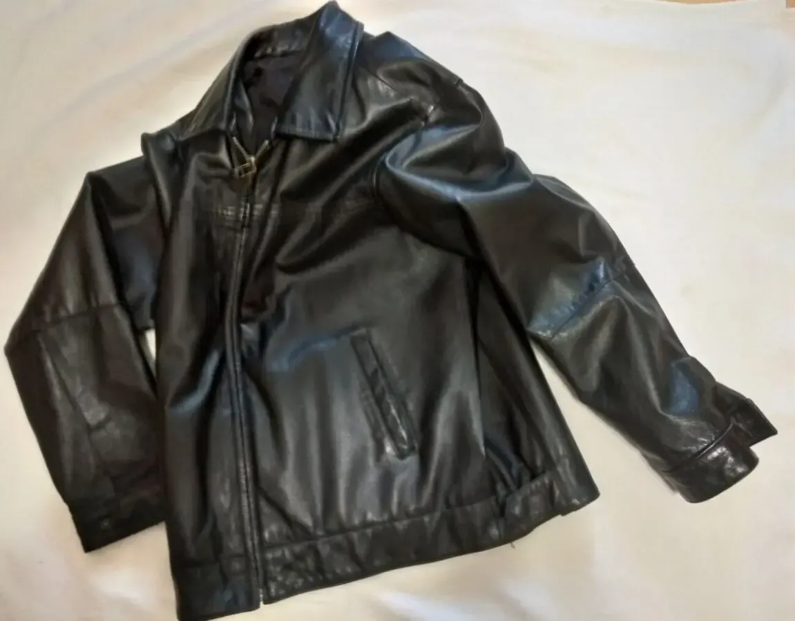 Продам классную, качественную, фирменную курточку (весна/осень) 2