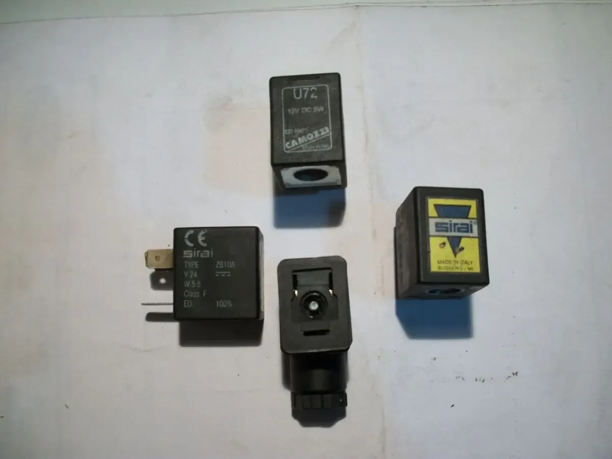 Катушка электроклапана CAMOZZI  U7H U72 U73 4