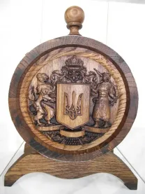 Дубова бочка різьблена 5л. Козак, Лев, Орел,Герб України, ведмідь .Вов