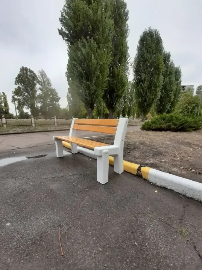 Лавочка со спинкой 3