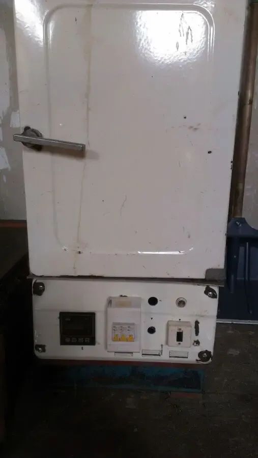 Сушильна шафа для пластмас