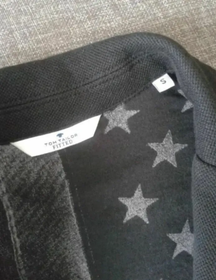 Стильный новый пиджак 