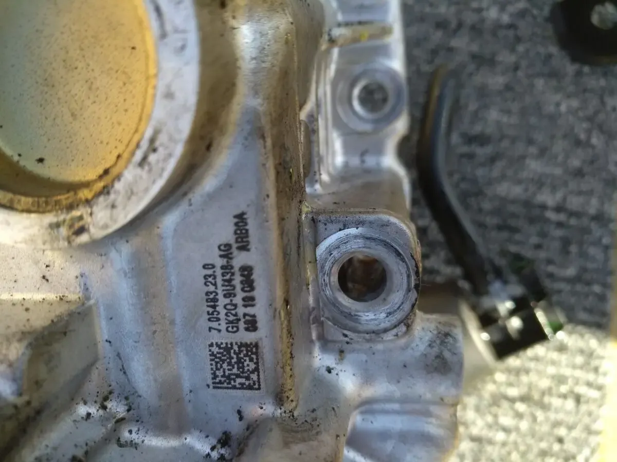 gk2q-9u438-ag.теплообменник .егр. евро 6.форд транзит.2016-20 год 6