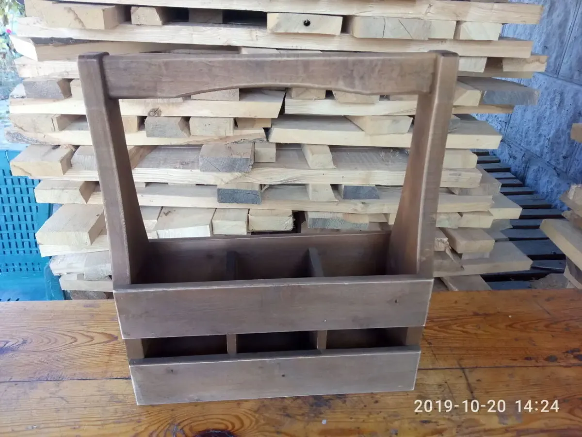 Ящик для живого пива из натурального дерева. 2