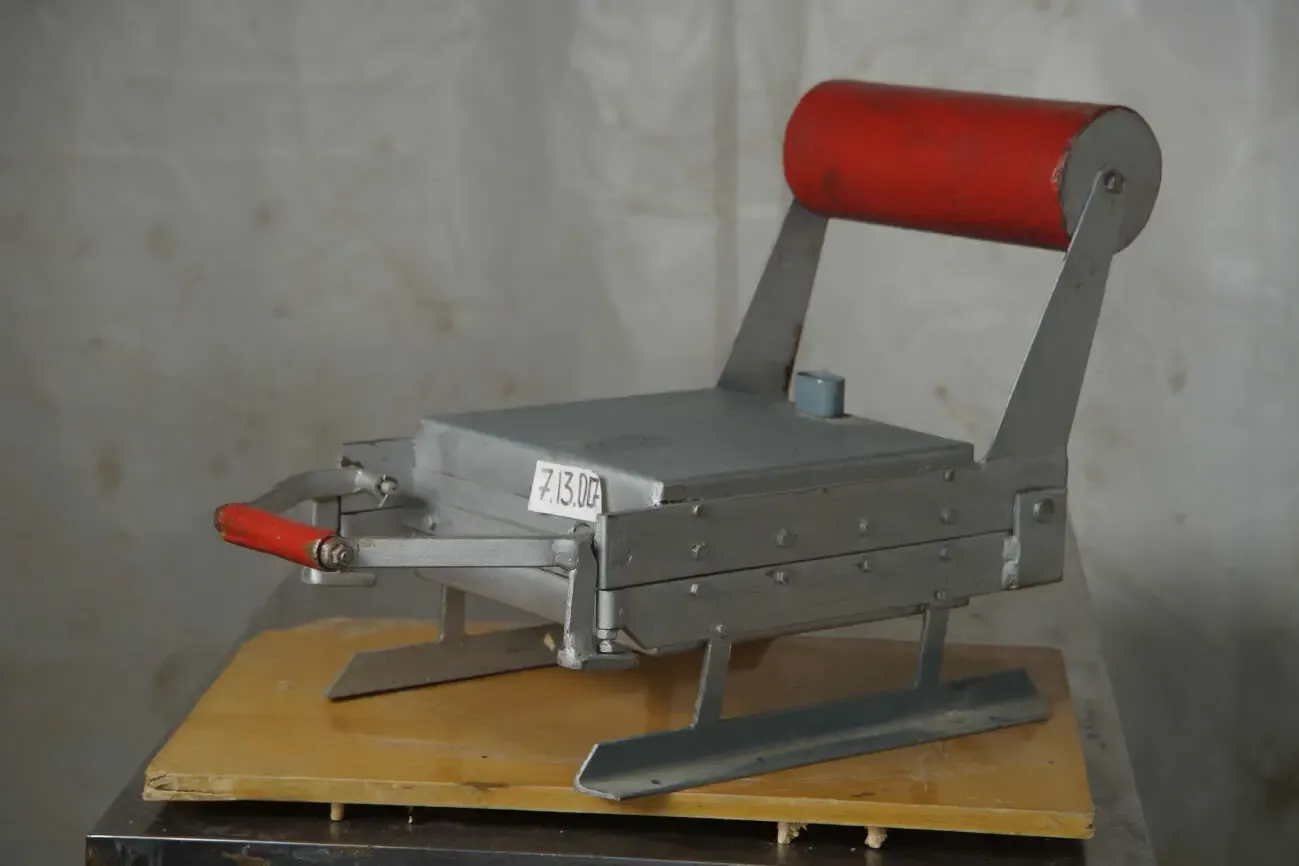 Аппарат для приготовления хрустящих вафель 3