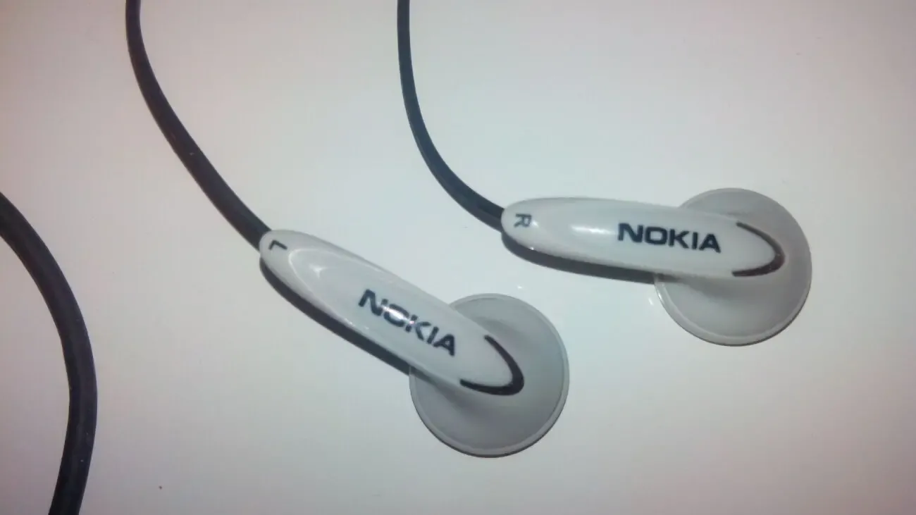 Наушники NOKIA.