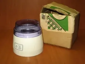 Насадка кофемолка для кухонных комбайнов Мрия 2 и Мрия 2м.