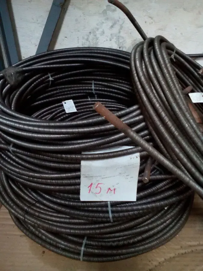 Трос сантехнічний діаметром 14мм з ручкою та насадками. Вал