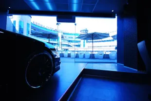 стеклянные витрины