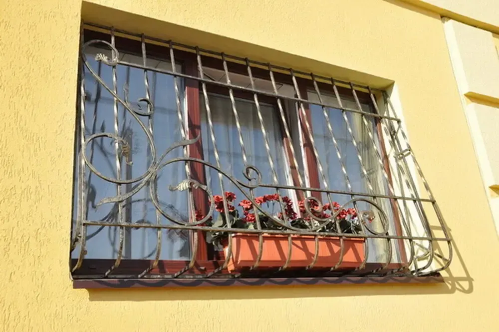 Решетки защитные на окна. 