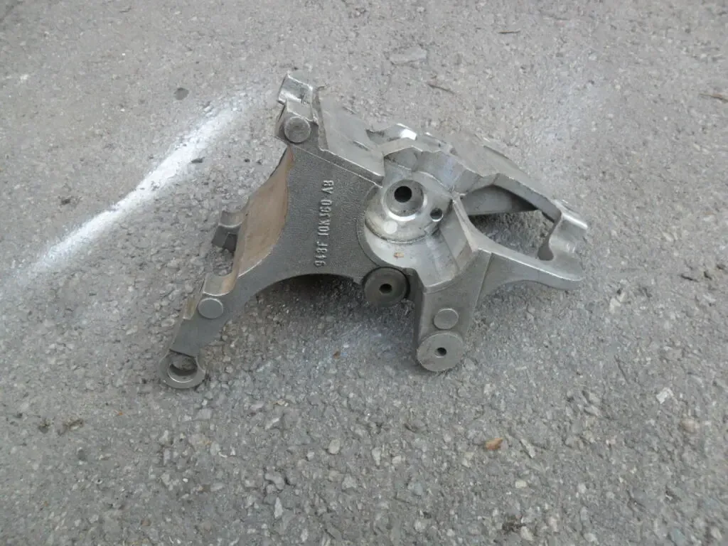 Кронштейн генератора Форд Эскорт, 1.6, 16v Ford 948F10K360AB, оригинал 4