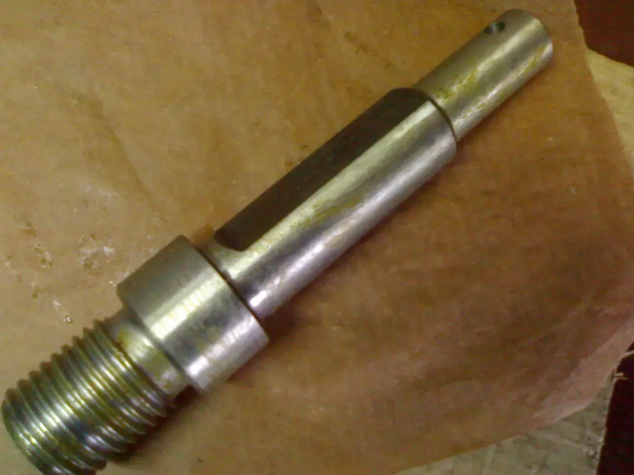 Начинка редукторов шнеків на волчок К7-ФВП-200.Ріжучий,циліндр,гайка. 6