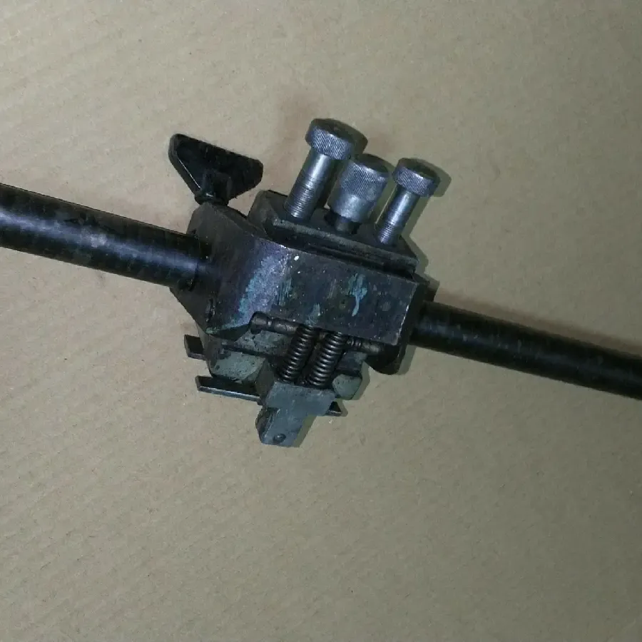 Автомат бокового ровнения в сборе Adast Dominant 715, 725P, 745P