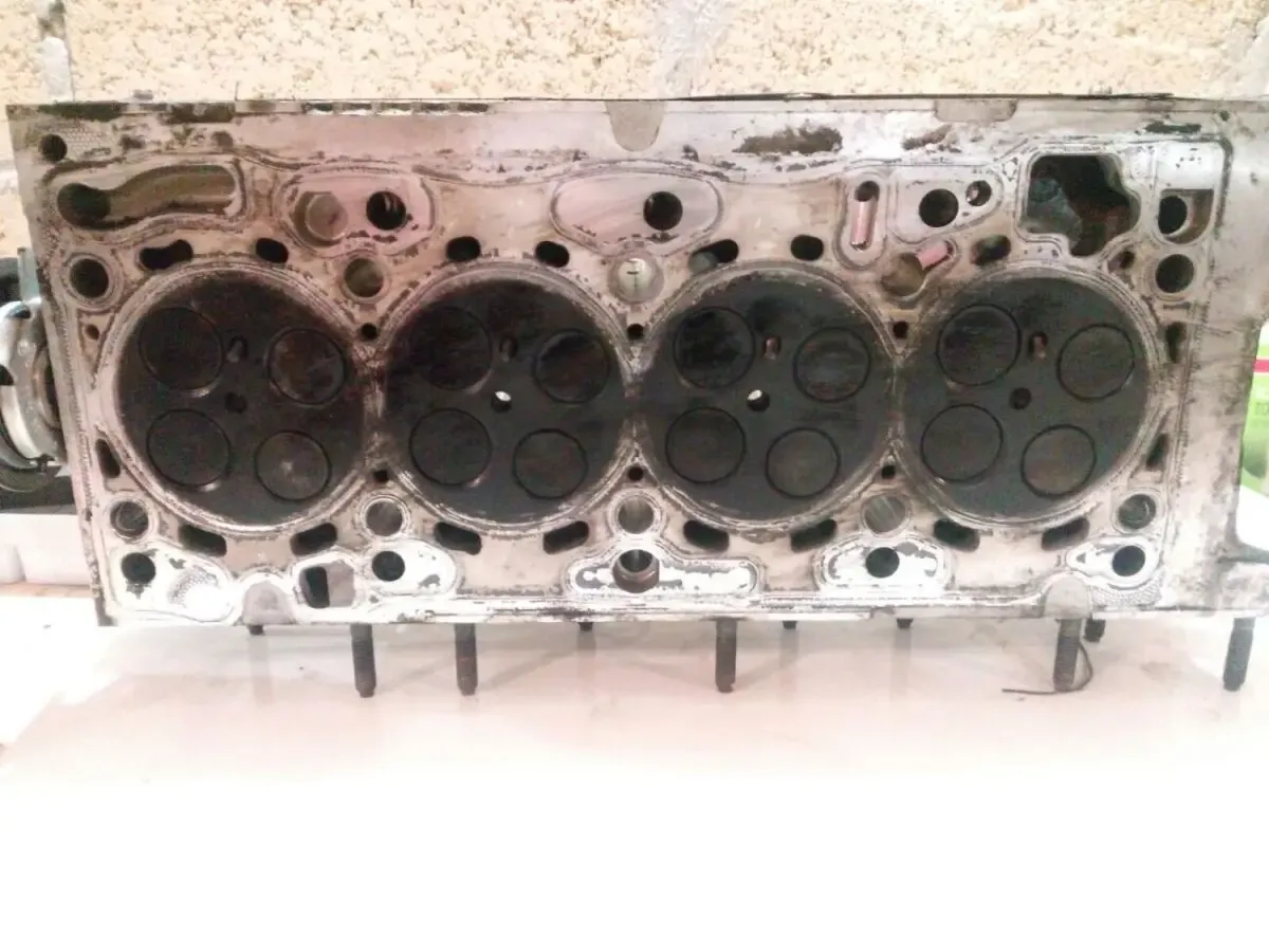 04L103063E 04L103063C 04L103373 гбц головка блока в сборе 1,6TDI 2,0TD 3