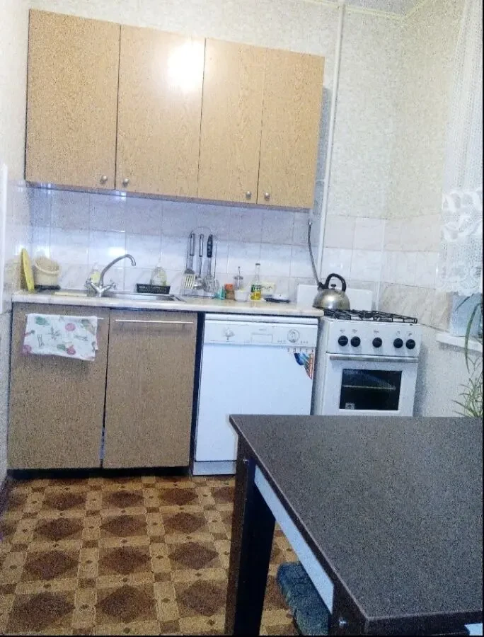 Сдам посуточно 1к квартиру, пр. Оболонский 40, метро Героев Днепра 6