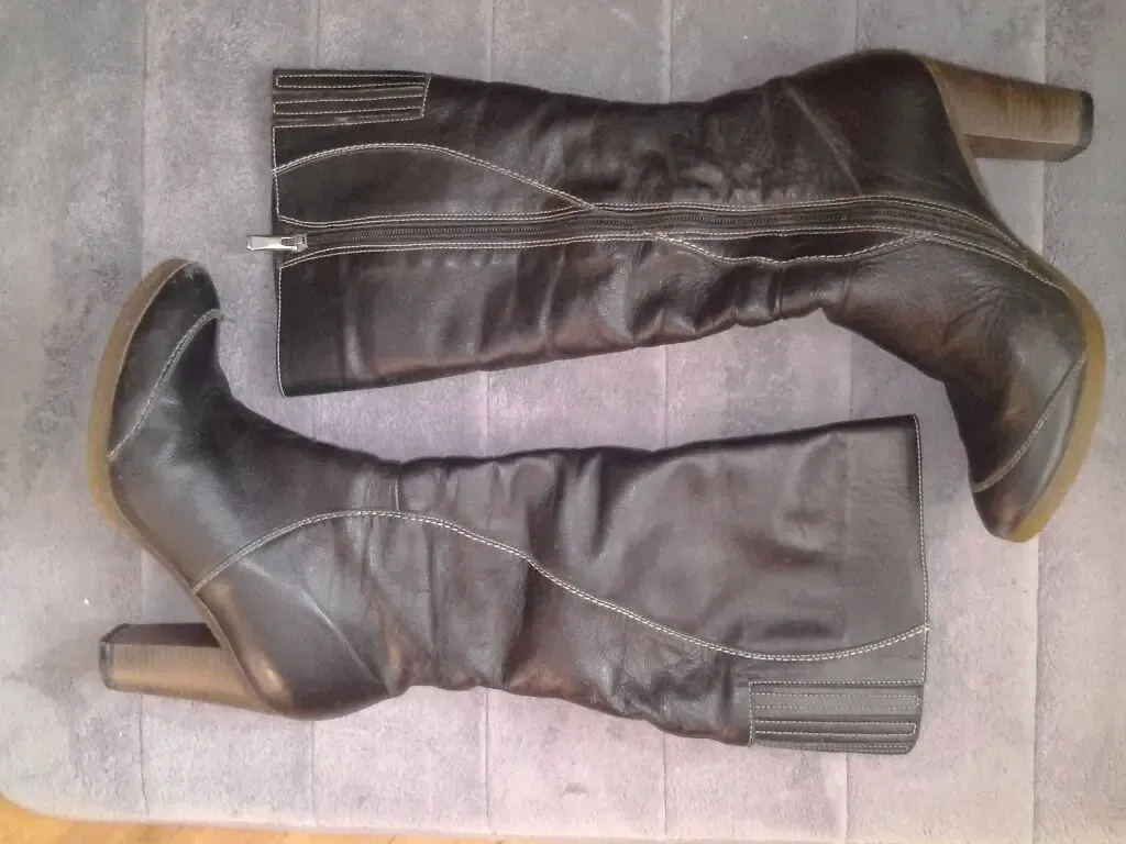 Чоботи,Сапоги