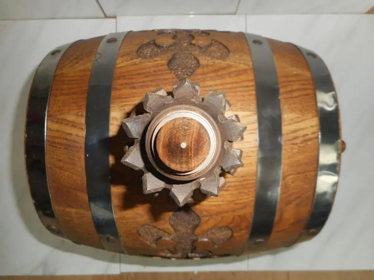 Бочка дубовая ЛЕВ 9 л в наличии 4