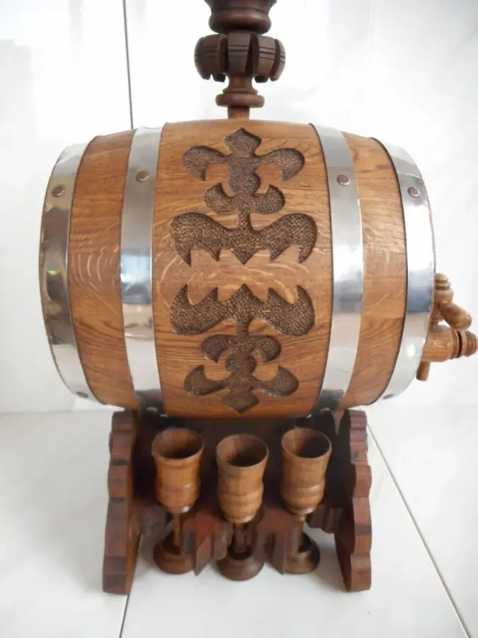 Бочка дубовая ЛЕВ 9 л в наличии 2