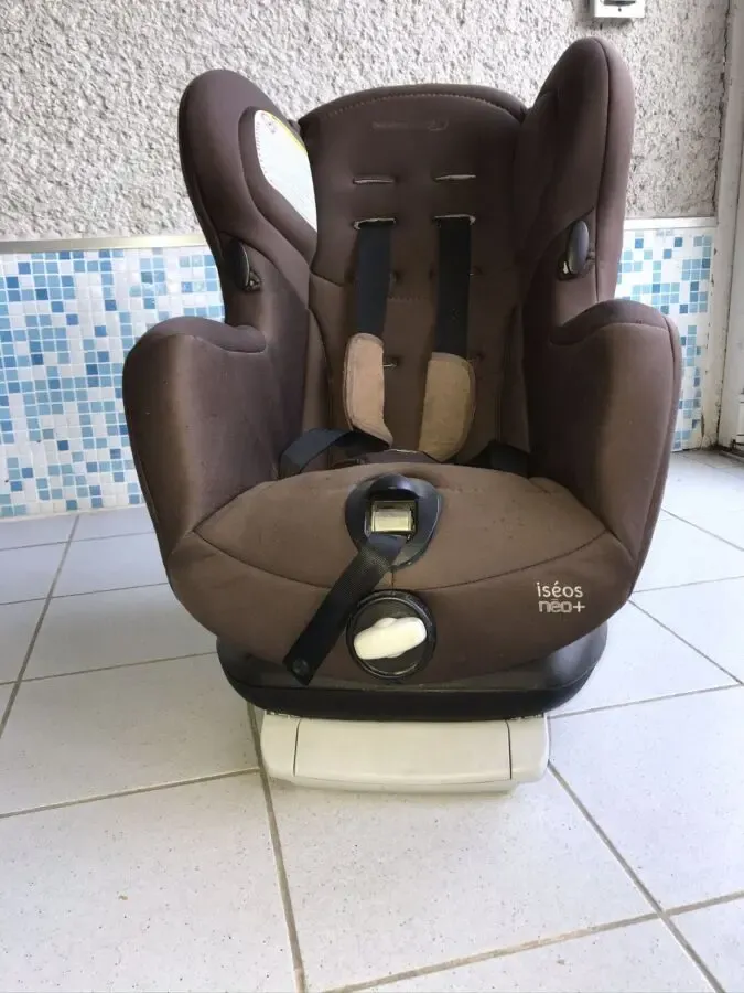 Продам детское автокресло bebe confort Iseos Neo , б/у 2