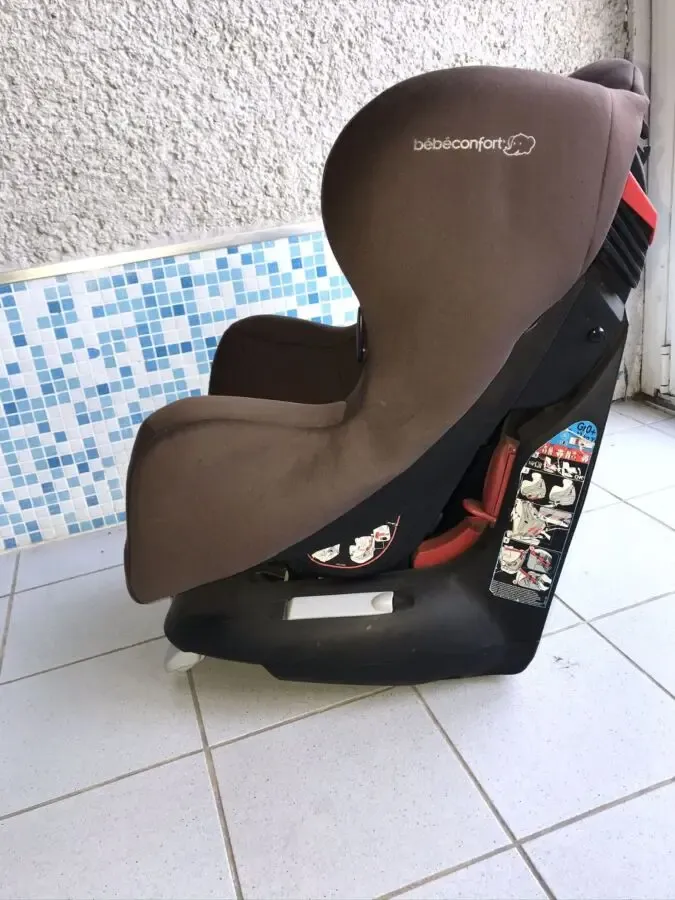 Продам детское автокресло bebe confort Iseos Neo , б/у 3