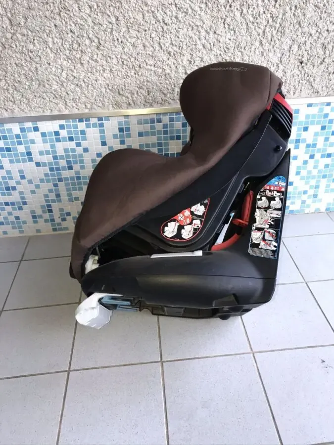 Продам детское автокресло bebe confort Iseos Neo , б/у 5