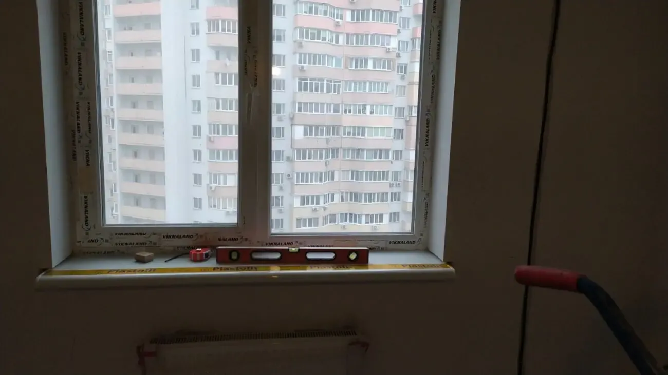 Подоконники Пластолит 4