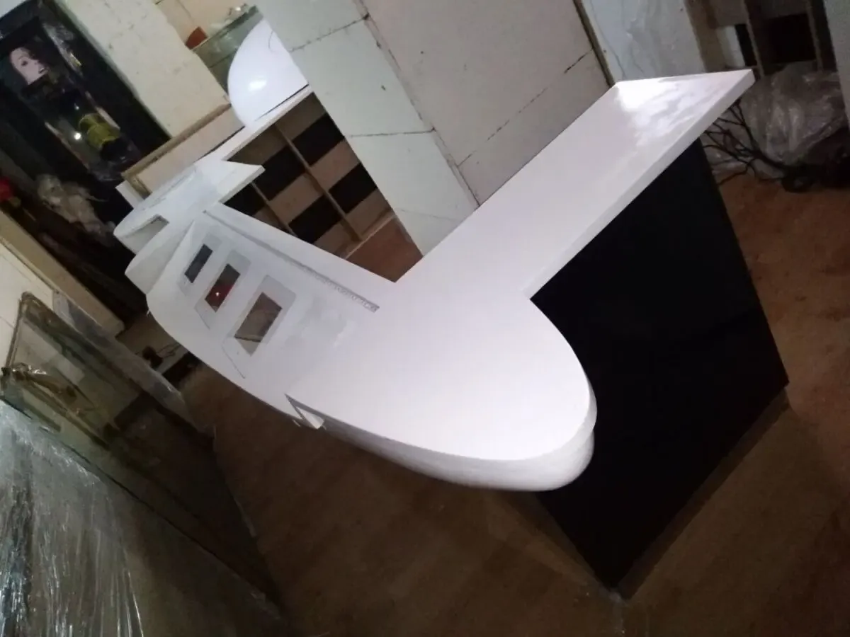 Торговый остров, площадка, витрина. 2