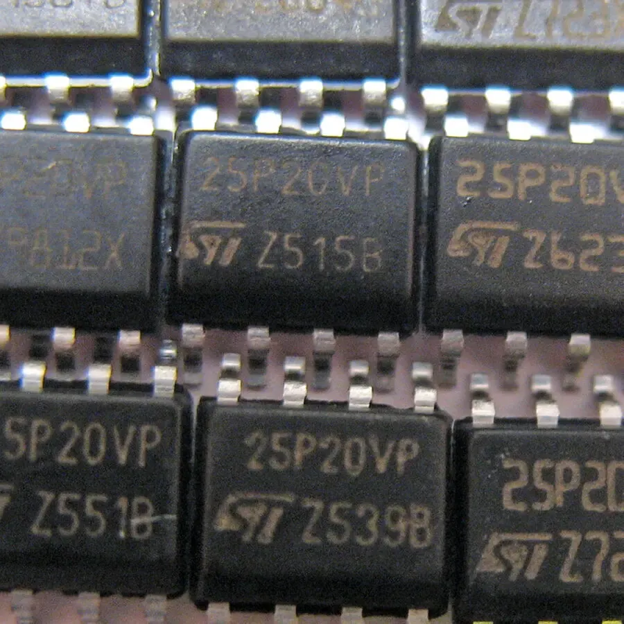 25P20 / 24c16 / 25X40, a25L020 микросхемы памяти , новые