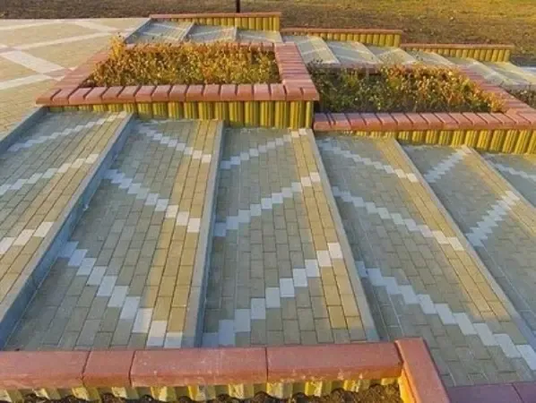 Укладка тротуарной плитки Одесса.