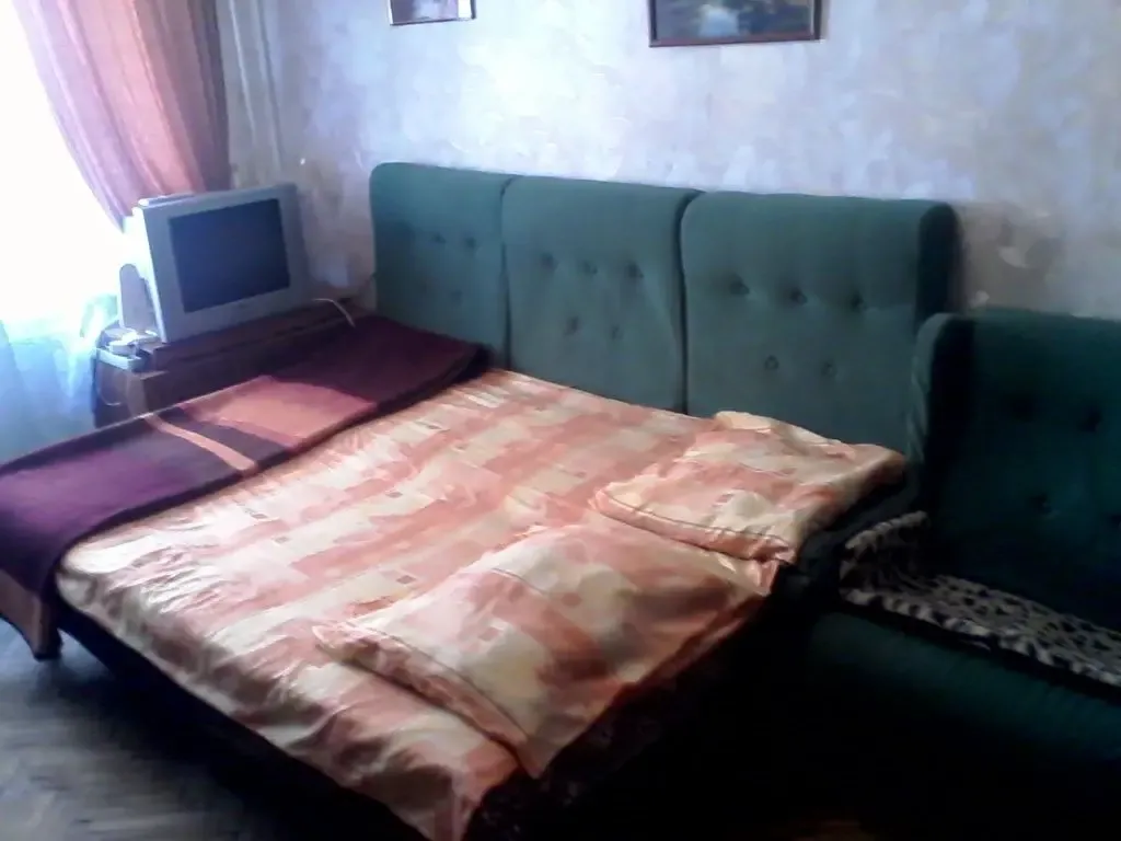 Сдам лучшую комнату в элитном микрорайоне Печерской площади.