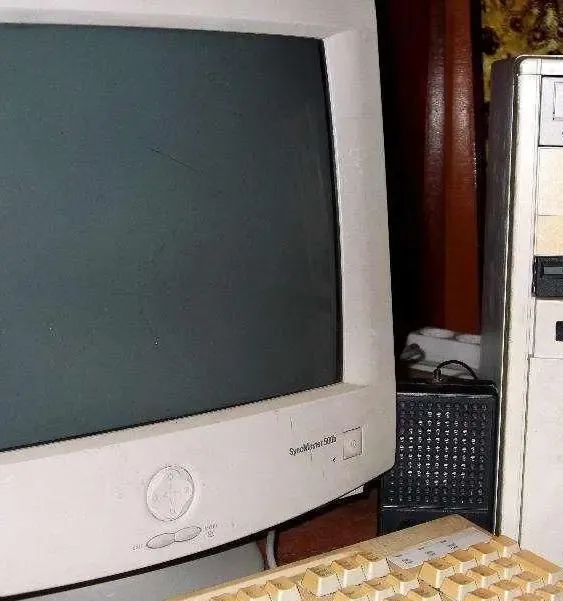 Продаю компьютерные мониторы 2