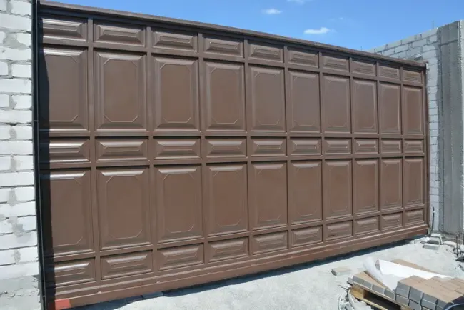 Ворота филенчатые распашные, откатные, раздвижные. Броневик Днепропетр 2