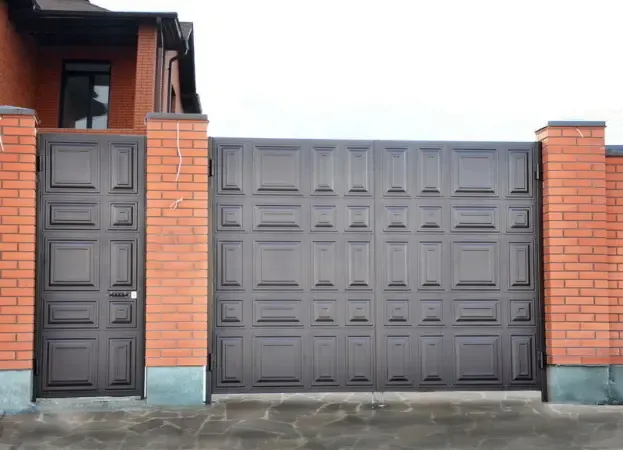 Ворота филенчатые распашные, откатные, раздвижные. Броневик Днепропетр 6