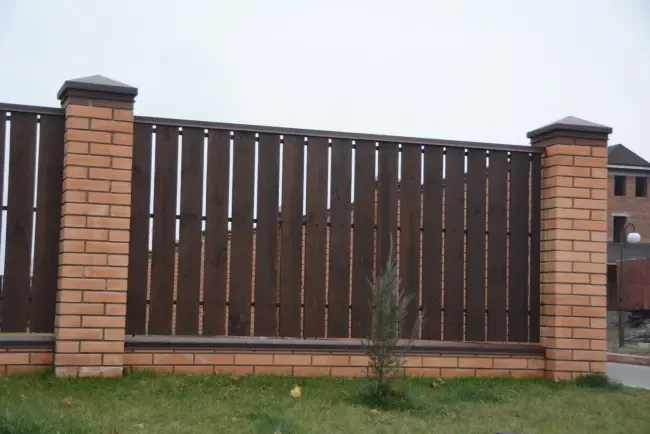 Ворота деревянные откатные, распашные. 