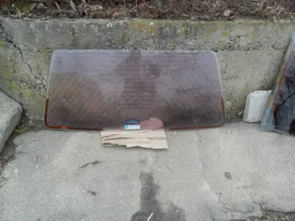 Стекло заднее Фиат Уно, 86 год. 7