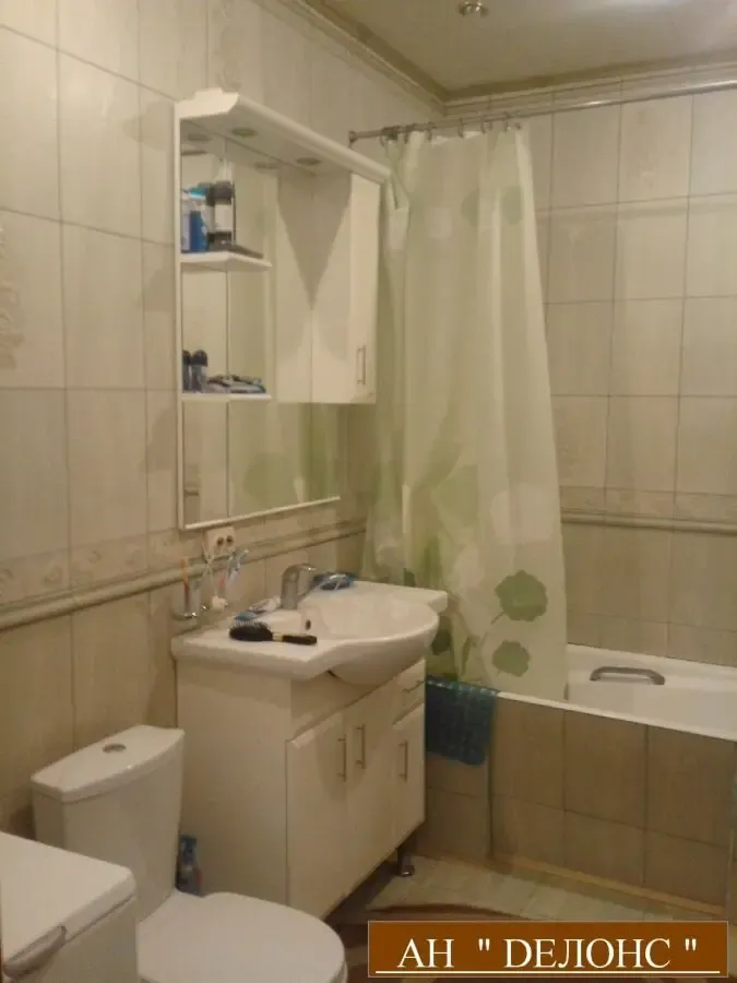 Продам 3х этажный Дом р-н м. Академика Павлова. 4