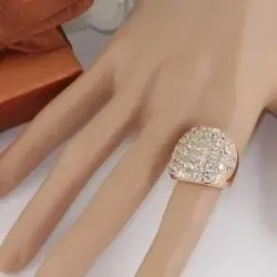 Кольцо с фианитами, покрытое золотом. 2