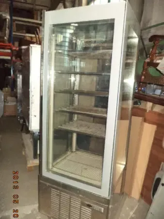 Кондитерский шкаф, б/у. 3