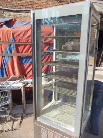 Шкаф кондитерский, б/у. 2