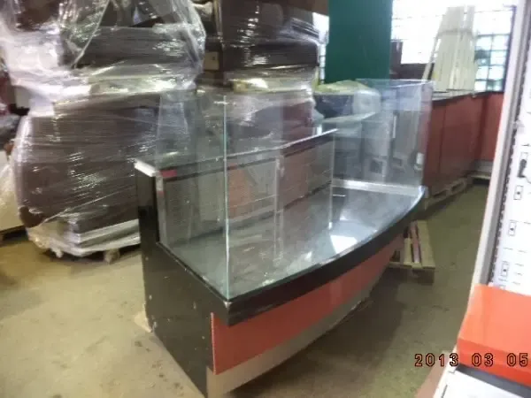 Барная стойка, производство Италия, б/у. 2