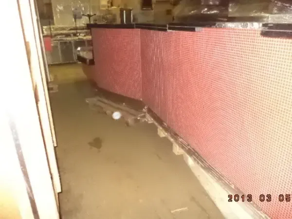 Стойка барная п-во Италия, б/у. 2