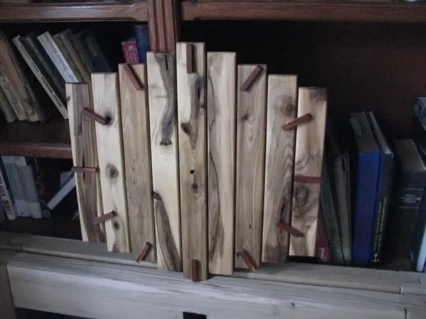 Часы настенные деревянные 2