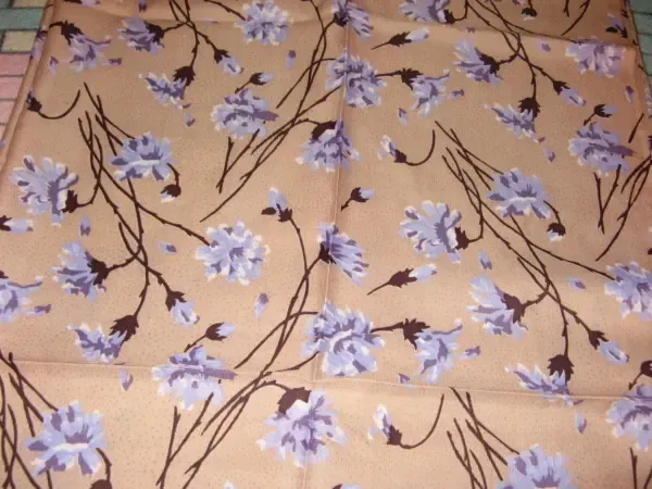 Отрез шелка искусственного 2