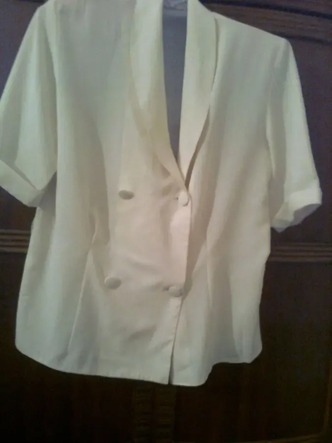 Нарядная кофта с шалевым воротником на подплечниках, Венгрия 2