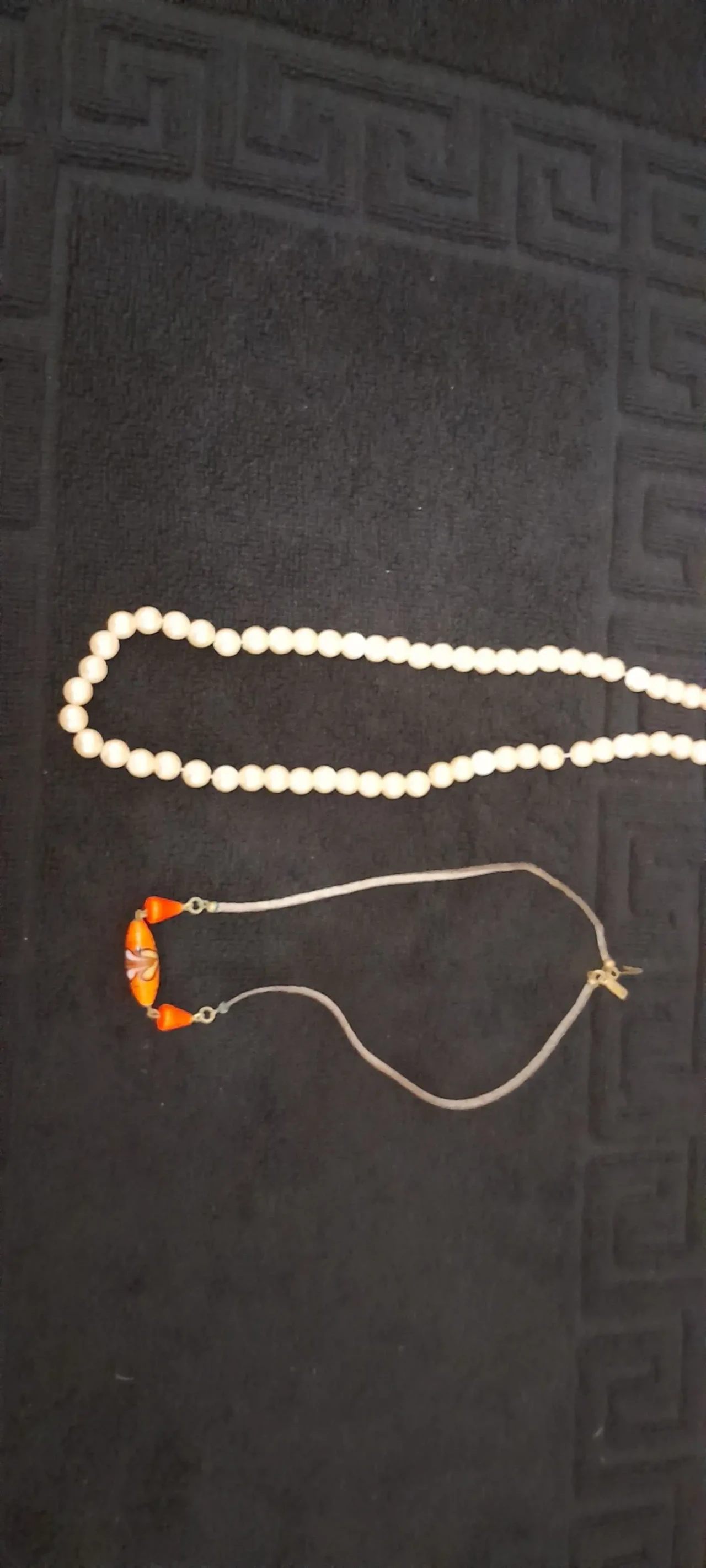 Оригинальная оранжевая подвеска на кожаном ремешке. Ретро - СССР 7